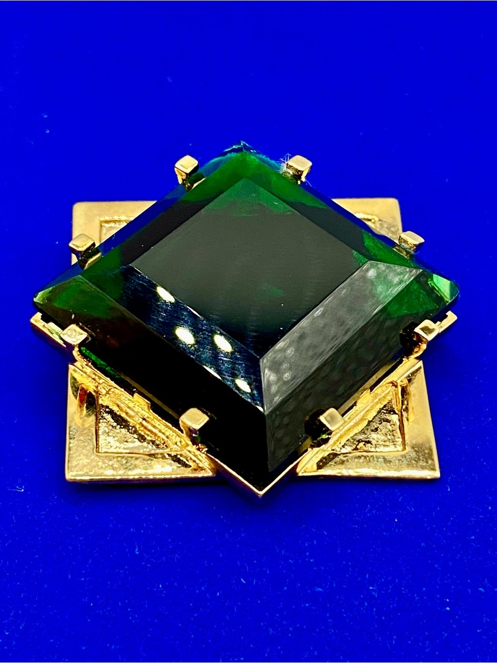 Vintage Kendra Scott Designs Green Glass Brooch
